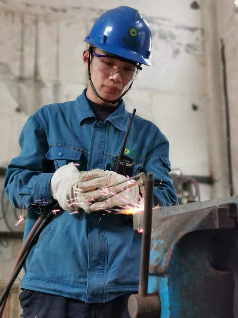 mg冰球突破奢华版(试玩)官方网站