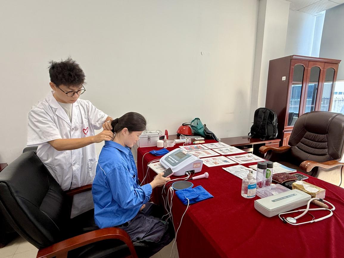 mg冰球突破奢华版(试玩)官方网站